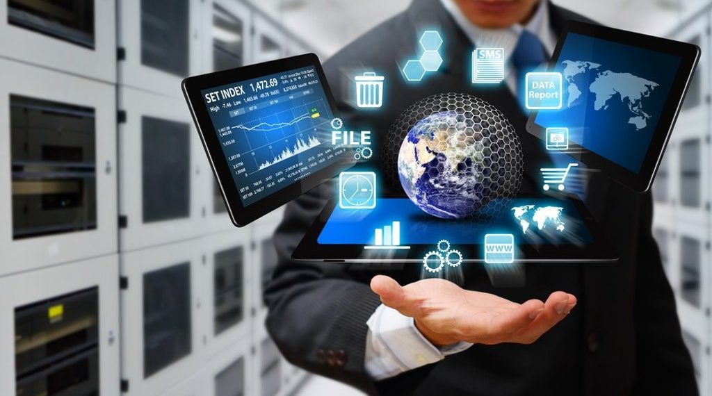 The-Role-of-Technology-in-Modern-Society-1024x570